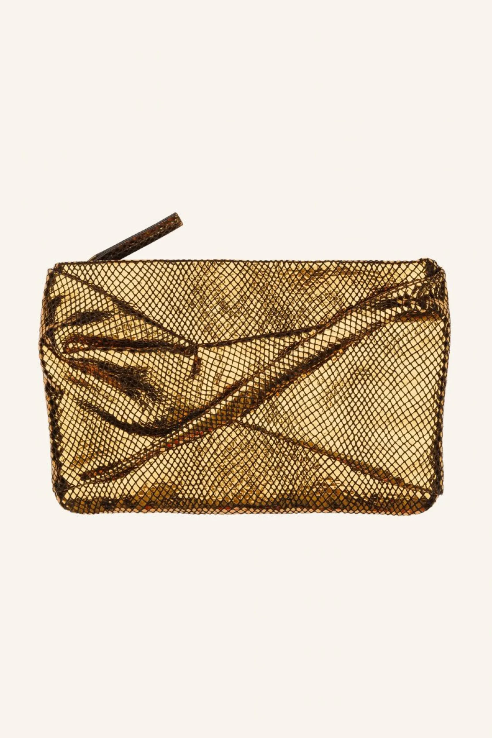 By bar Tassen<En Clutch