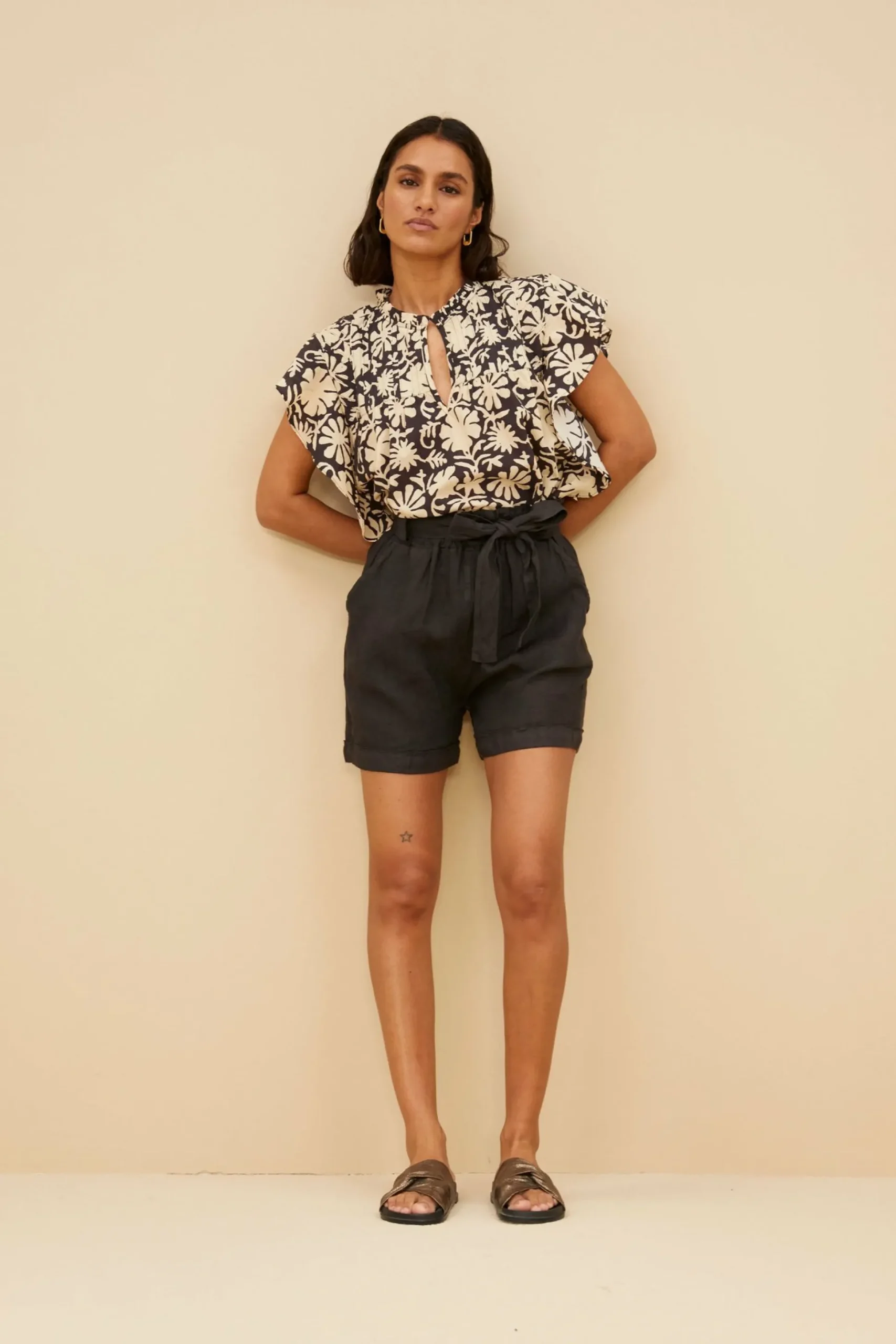 By bar Jumpsuits & Shorts<June Linen Shorts
