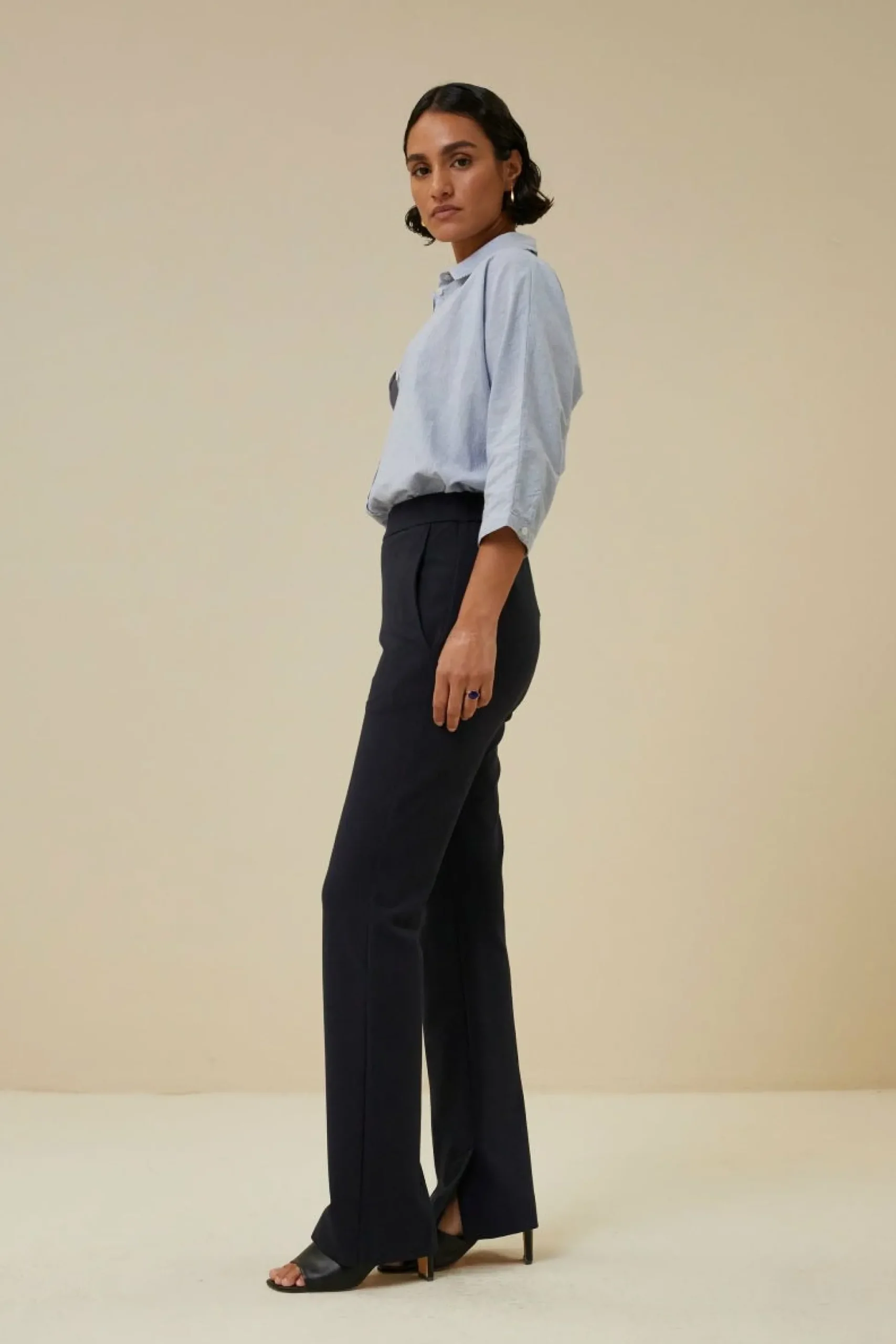 By bar Broeken<Lowie Pant