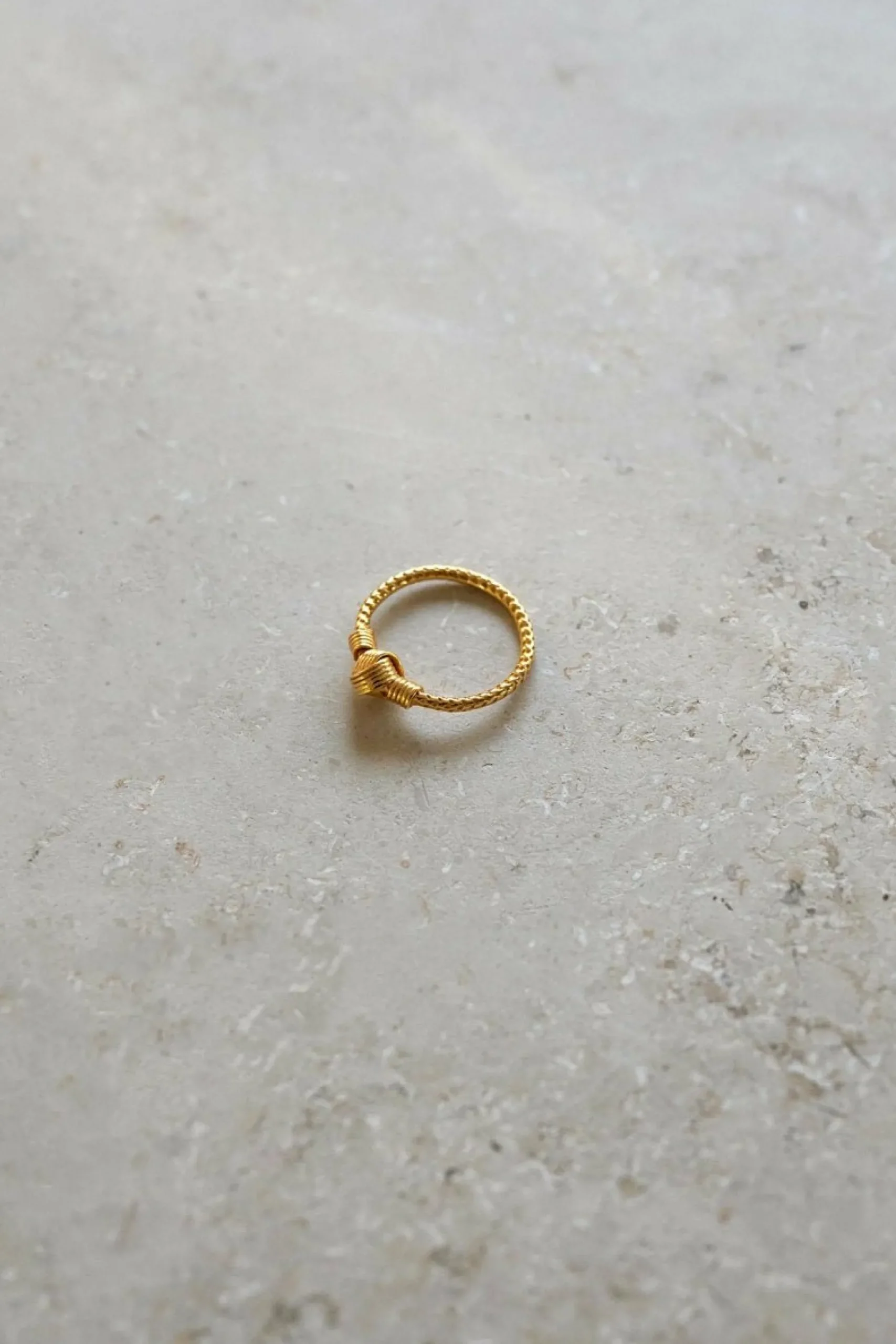 By bar Ringen<Vive Ring
